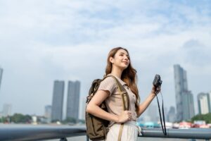 Mga Paraan para Maabot ang Travel Goals Gamit ang Savings Account Mo