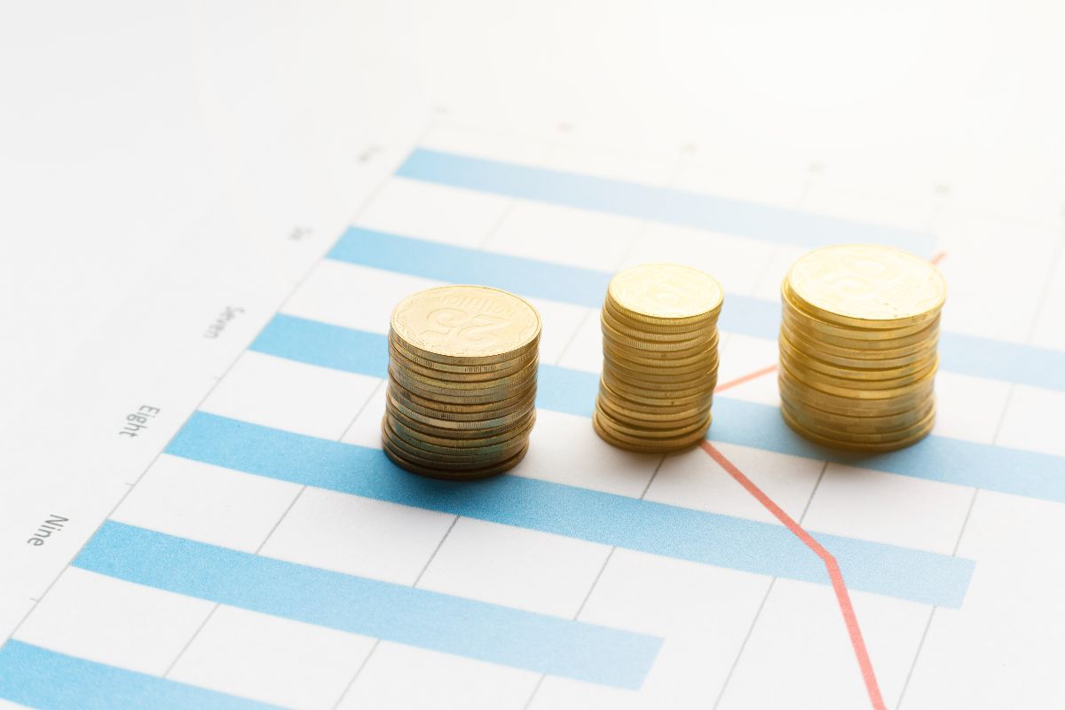 Improves cash flow management